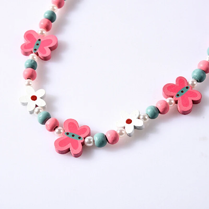 Collar de dibujos animados para niña
