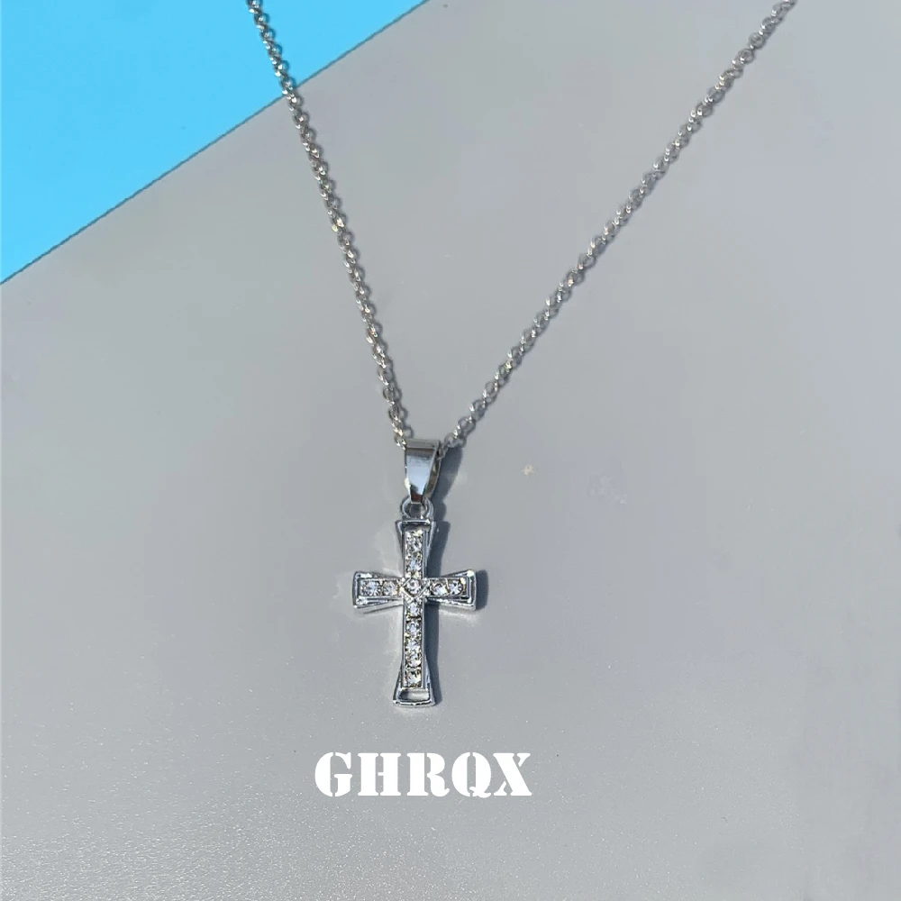 Nuevo Collar Cruzado de Moda Elegante para Mujeres
