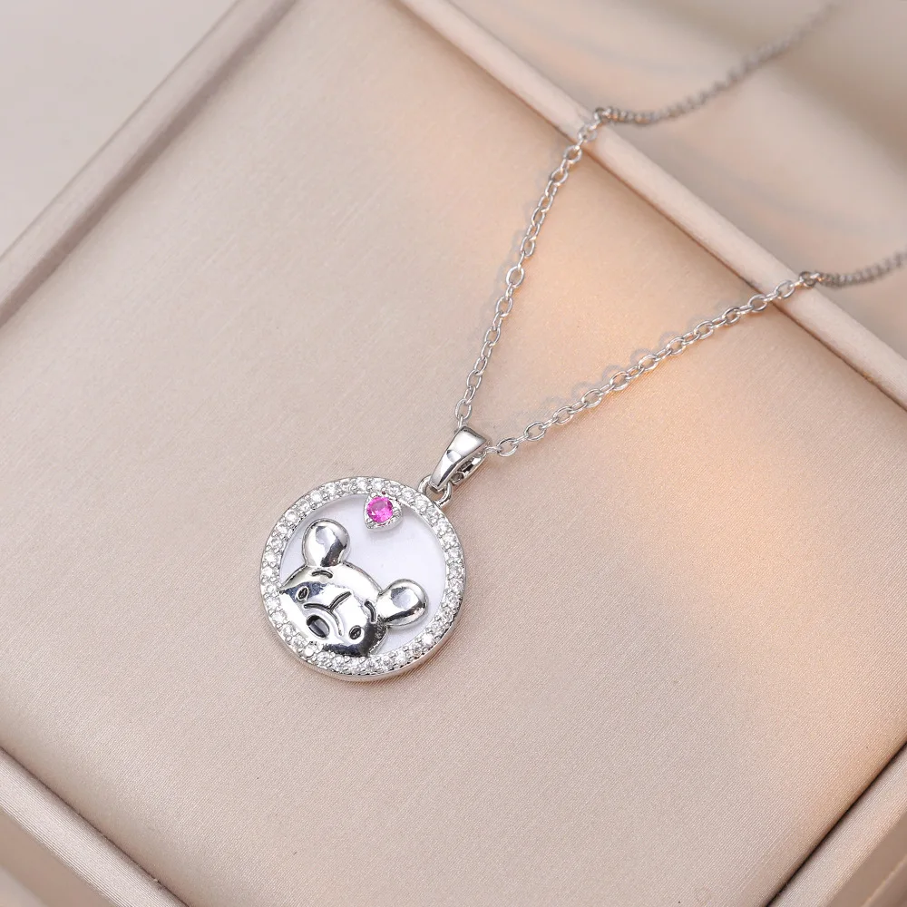 Collares con colgante de oso de Winnie Pooh de circonita