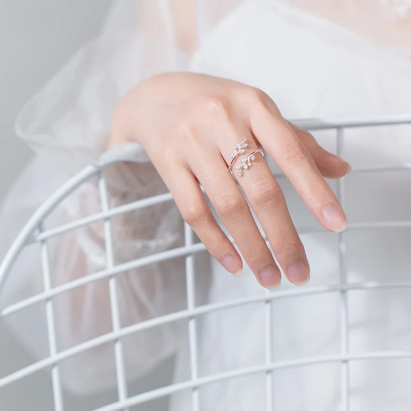 Genial Anillo de cristal luminoso para dama